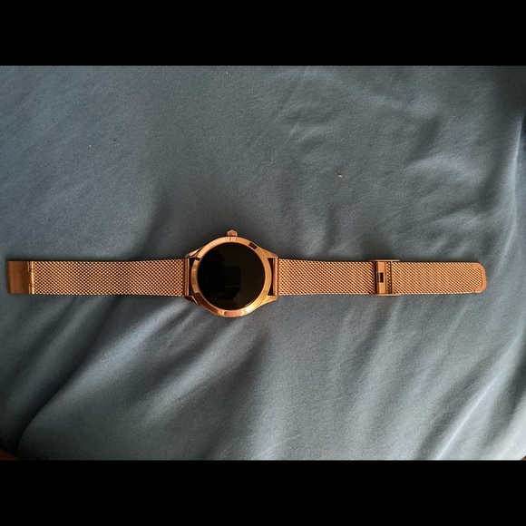 LeCoutue- Nova Smart Watch - Picture 3 of 5